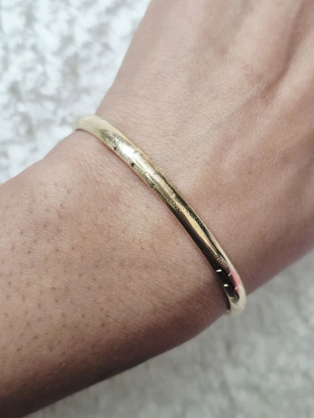 14k Yellow Gold Bangle Bracelet